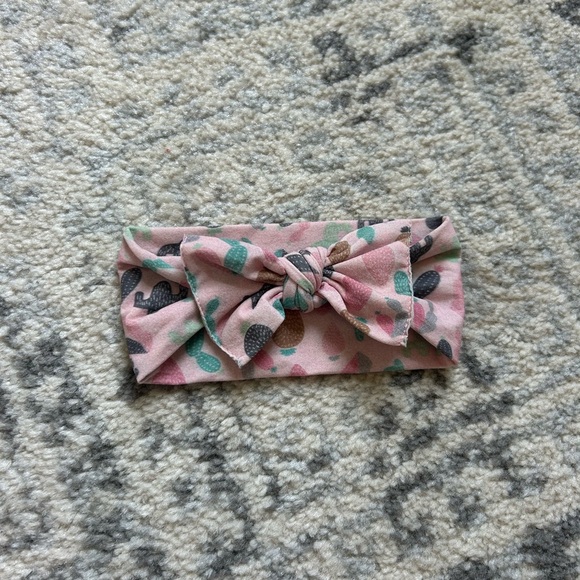 Baby bling cactus bow - Picture 1 of 3